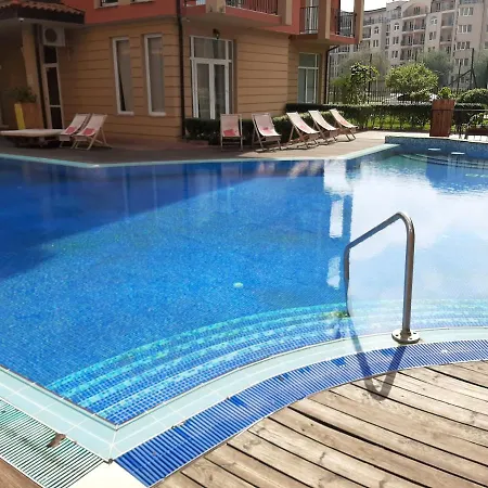 Апартамент Sunny View Слънчев бряг