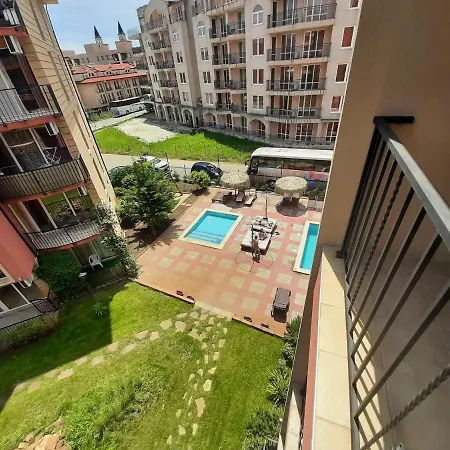 Sunny View Апартамент *