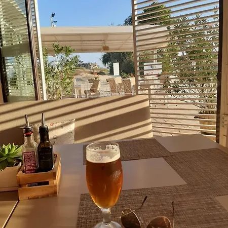 Sunny View Апартамент *